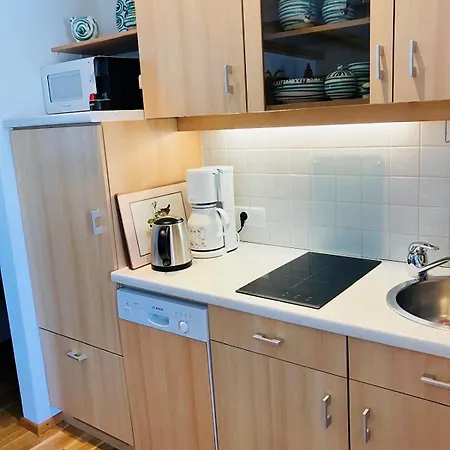 Feller Apartmán *