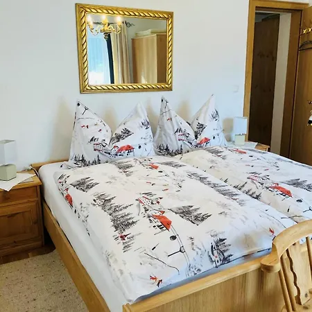 Feller Apartmán *