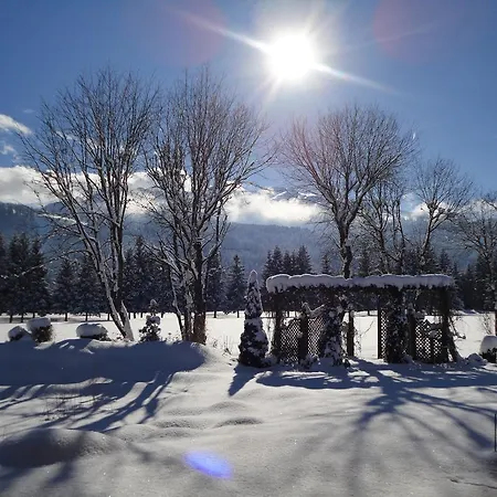 兰德费勒公寓 公寓 *