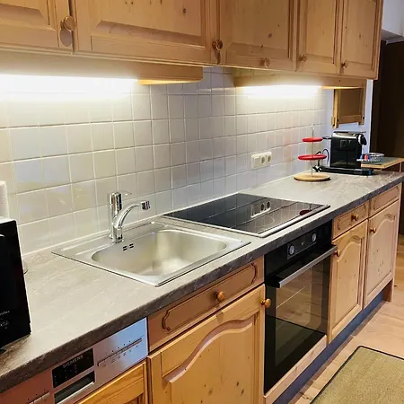 兰德费勒公寓 * 瑞斯贝基茨比厄尔